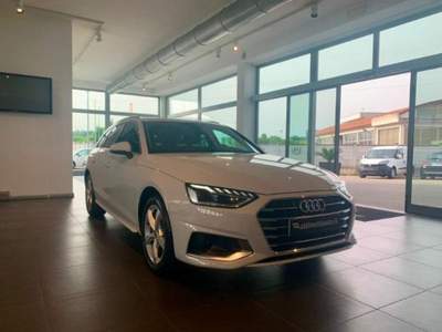 Audi A4 Avant 35 TDI/163 CV S tronic Business Advanced Bianco usata Empoli