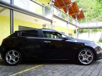 Alfa Romeo Giulietta 1750 TBi Quadrifoglio Verde Nero usata Solbiate Arno