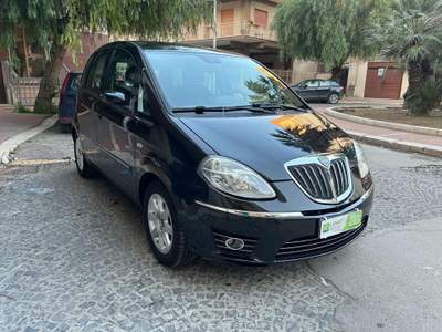 Lancia Musa 1.3 Multijet 16V 90 CV Oro DFN Nero usata Cerignola