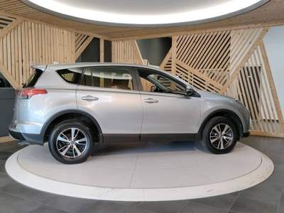 Toyota RAV4 2.0 d-4d Style 2wd mt my17 Grigio usata Lamezia Terme