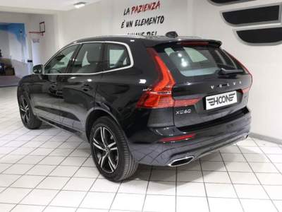 Volvo XC60 2.0 d4 R-design geartronic Nero usata Viterbo