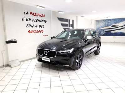 Volvo XC60 2.0 d4 R-design geartronic Nero usata Viterbo
