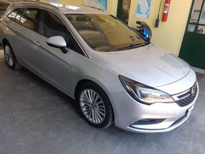 Opel Astra 1.6 CDTi 110 CV S&S 5p. Dynamic Argento usata Soleto