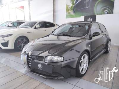 Alfa Romeo 147  - 3.2i v6 24v cat 3 porte gta Nero usata LEGNANO