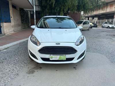 Ford Fiesta 1.4 5 porte Bz.- GPL Bianco usata Cerignola
