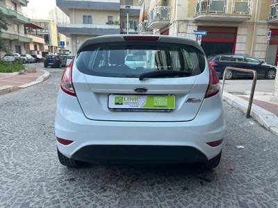 Ford Fiesta 1.4 5 porte Bz.- GPL Bianco usata Cerignola