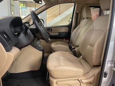 Hyundai H-1 Grand Starex Grigio usata Cormano
