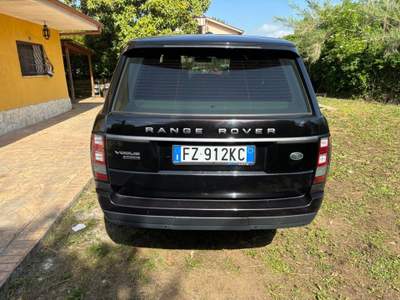 Land Rover Range Rover 4.4 SDV8 Vogue Nero usata Bracciano