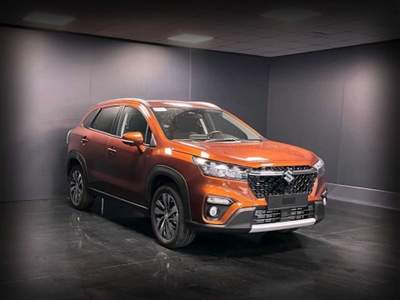 Suzuki S-Cross 1.4 Hybrid A/T Starview Arancione usata Castelnuovo Rangone