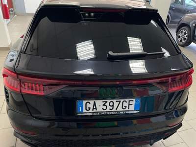 Audi Q8 TFSI V8 quattro tiptronic Nero usata Capaccio