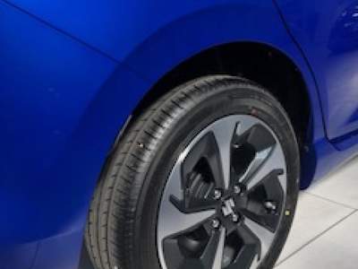 Suzuki Swift 1.2 Hybrid Top 2wd NUOVO DA IMMATRICOLARE usata Casteggio