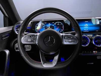 Mercedes-Benz Classe A d Automatic 4p. Premium Bianco usata Castelnuovo Rangone