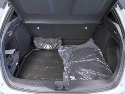 Toyota C-HR 1.8 Hybrid E-CVT Active Bianco usata Castelnuovo Rangone