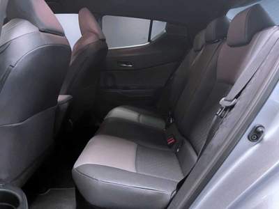 Toyota C-HR 1.8 Hybrid E-CVT Lounge Argento usata Castelnuovo Rangone