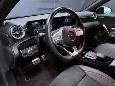Mercedes-Benz Classe A d 4p. Premium Blu/Azzurro usata Castelnuovo Rangone
