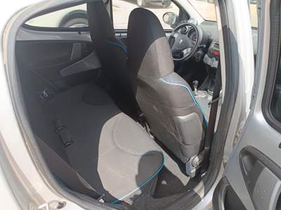 Peugeot 107 1.0 68CV 5p. Active Argento usata Castelnuovo Rangone