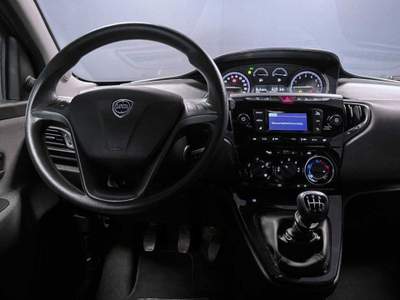 Lancia Ypsilon 1.0 FireFly 5 porte S&S Hybrid Ecochic Silver Blu/Azzurro usata Castelnuovo Rangone
