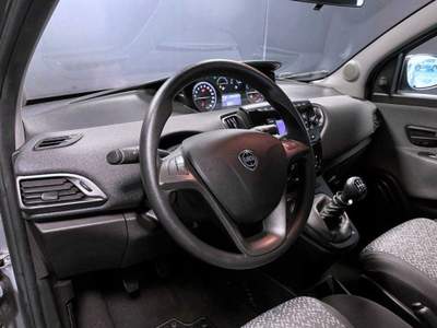 Lancia Ypsilon 1.0 FireFly 5 porte S&S Hybrid Ecochic Silver Grigio usata Castelnuovo Rangone