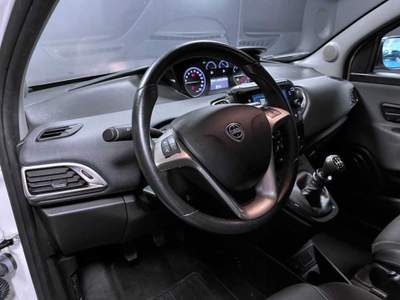 Lancia Ypsilon 1.0 FireFly 5 porte S&S Hybrid Ecochic Gold Bianco usata Castelnuovo Rangone