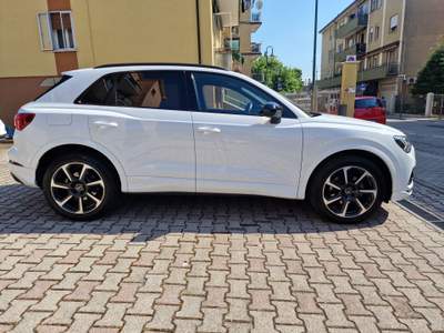 Audi Q3 19‘’/ Matrix/ CAMERA/ ACC/ Carplay/ Black Bianco usata Dolo
