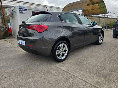 Alfa Romeo Giulietta 1.6 JTDm-2 105 CV Progression Grigio usata Sassari