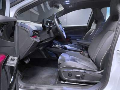 Volkswagen ID.5 GTX Bianco usata Castelnuovo Rangone
