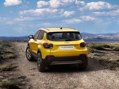 Jeep Avenger BEV Longitude Giallo usata MODENA