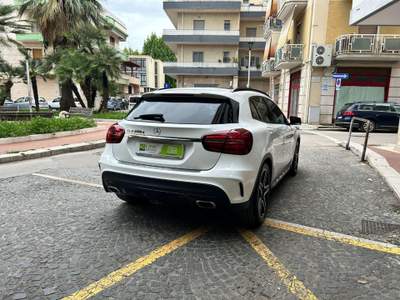 Mercedes-Benz GLA d Automatic Premium AMG Bianco usata Cerignola