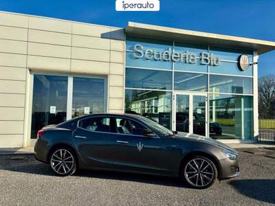 Maserati Ghibli 2.0 mhev gt ultima 330cv rwd auto *AZIENDALE* Grigio usata Bergamo