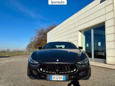 Maserati Ghibli 2.0 mhev gt ultima 330cv rwd auto *AZIENDALE* Grigio usata Bergamo