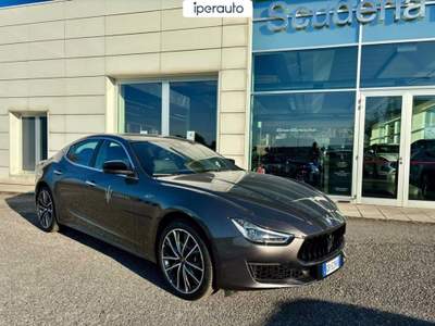 Maserati Ghibli 2.0 mhev gt ultima 330cv rwd auto *AZIENDALE* Grigio usata Bergamo