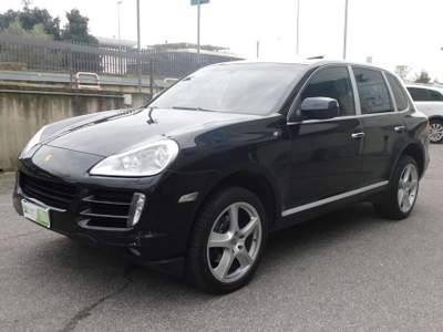 Porsche Cayenne 3.0 Diesel GANCIO TRAINO Nero usata Roma