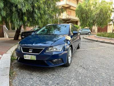 Seat Leon 1.6 TDI 115 CV ST Business Blu/Azzurro usata Cerignola
