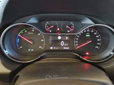 Opel Grandland X  -  1.6 phev elegance awd auto Bianco usata Gaglianico