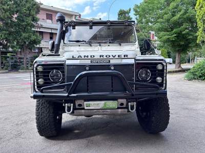 Land Rover Defender 110 2.5 Td5 cat S.W.C PASSO LUNGO Bianco usata Nonantola