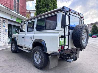 Land Rover Defender 110 2.5 Td5 cat S.W.C PASSO LUNGO Bianco usata Nonantola