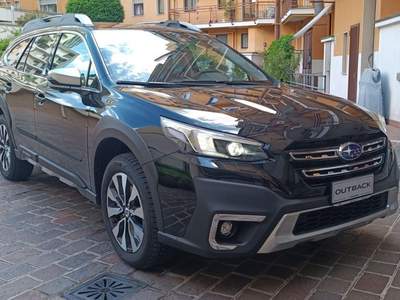 Subaru Outback 2.5i Lineartronic Premium Nero usata Grumello del Monte