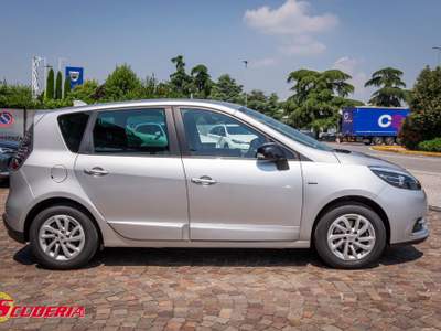 Renault Scénic Scénic XMod 1.5 dCi 110CV EDC Limited Argento usata Castiglione delle Stiviere