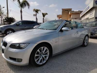 BMW Serie 3 330d d cat Cabrio Futura Grigio usata Petrosino