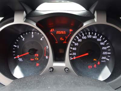 Nissan Juke unico proprietario Grigio usata Marcallo con casone