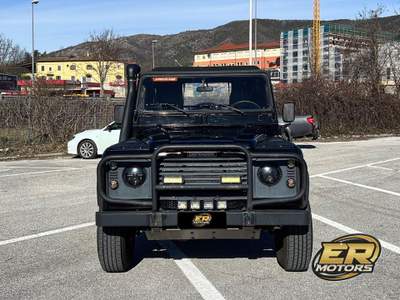 Land Rover Defender 2.5 Td5 Autocarro 3 posti Soft Top con carrello Nero usata L'Aquila