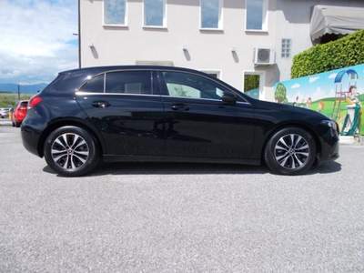 Mercedes-Benz Classe A d Automatic 2.0 cc 5p. Sport business Nero usata SAN VENDEMIANO