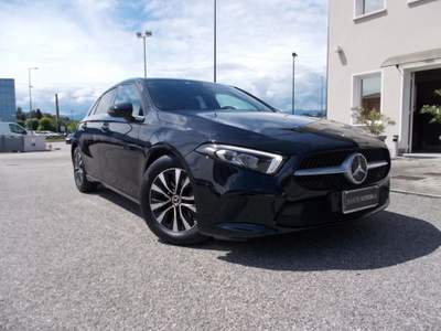 Mercedes-Benz Classe A d Automatic 2.0 cc 5p. Sport business Nero usata SAN VENDEMIANO
