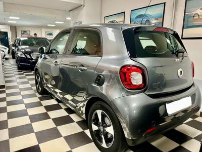 Smart ForFour EQ Passion Grigio usata Milano