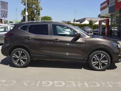 Nissan Qashqai 1.5 dCi N-Connecta Bronzo usata Fondi