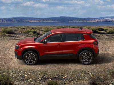 Jeep Avenger BEV Summit Rosso usata MODENA