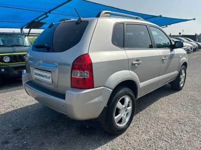 Hyundai Tucson 2.0 CVVT 16V 2WD Active Argento usata Roburent