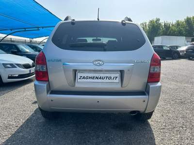 Hyundai Tucson 2.0 CVVT 16V 2WD Active Argento usata Roburent