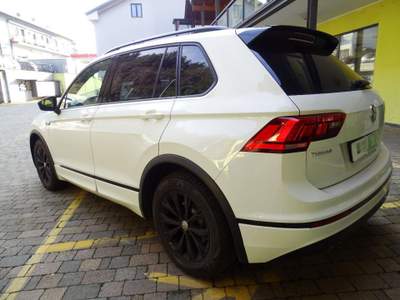 Volkswagen Tiguan 1.5 TSI R-Line 131CV BLACK PACK EDITION Bianco usata Solbiate Arno