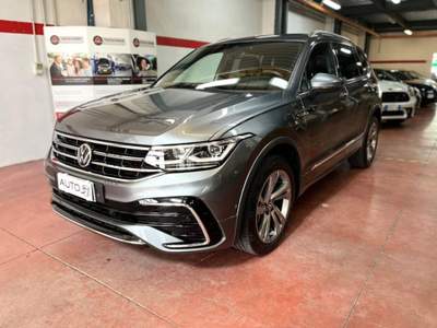 Volkswagen Tiguan Allspace 2.0 TDI SCR DSG 4MOTION R-Line 7 POSTI Grigio usata Verona